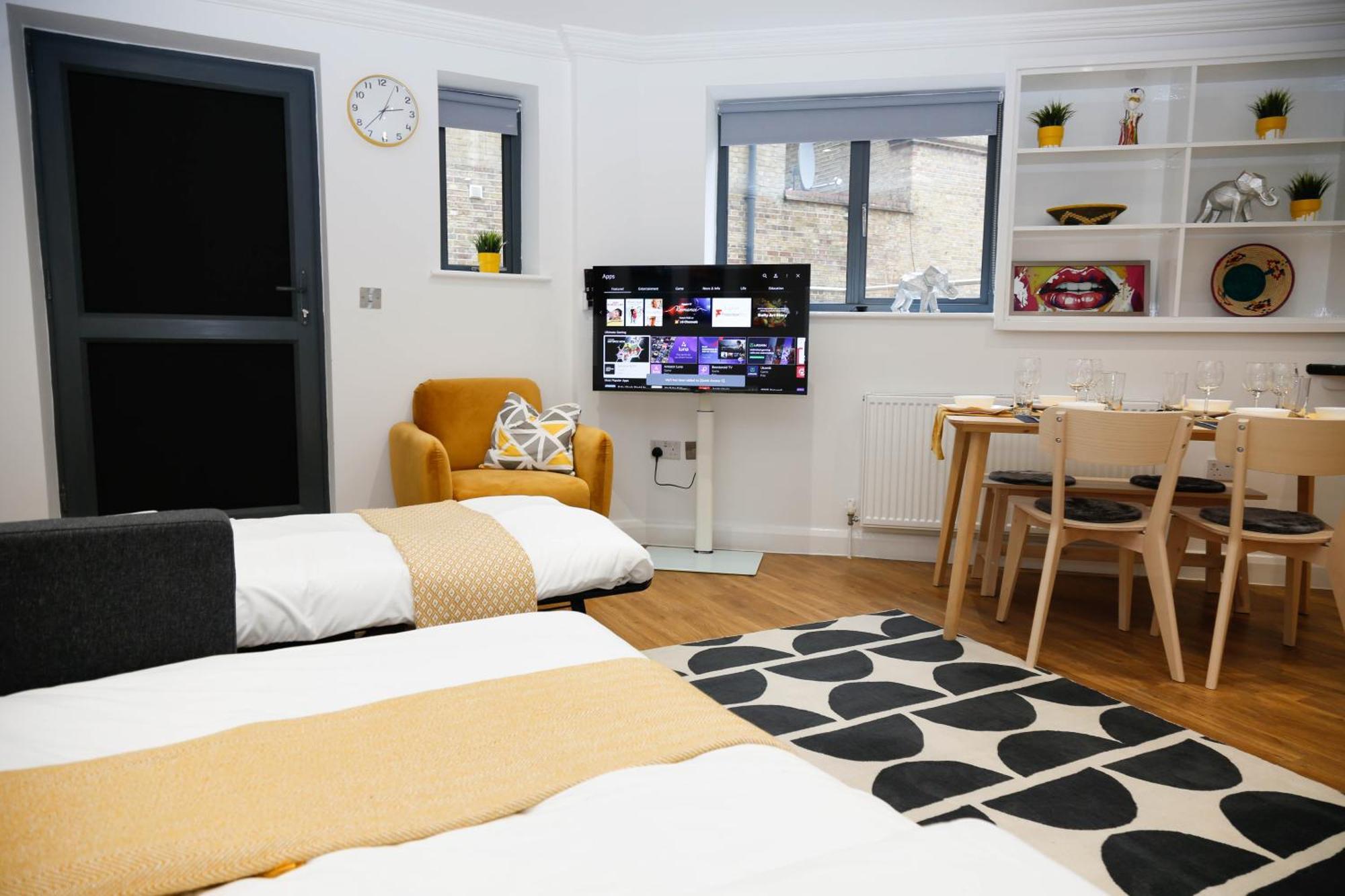 New Luxury Apartments In Central Location Next To Shops, Cafes, Bars & Metro London Exterior foto