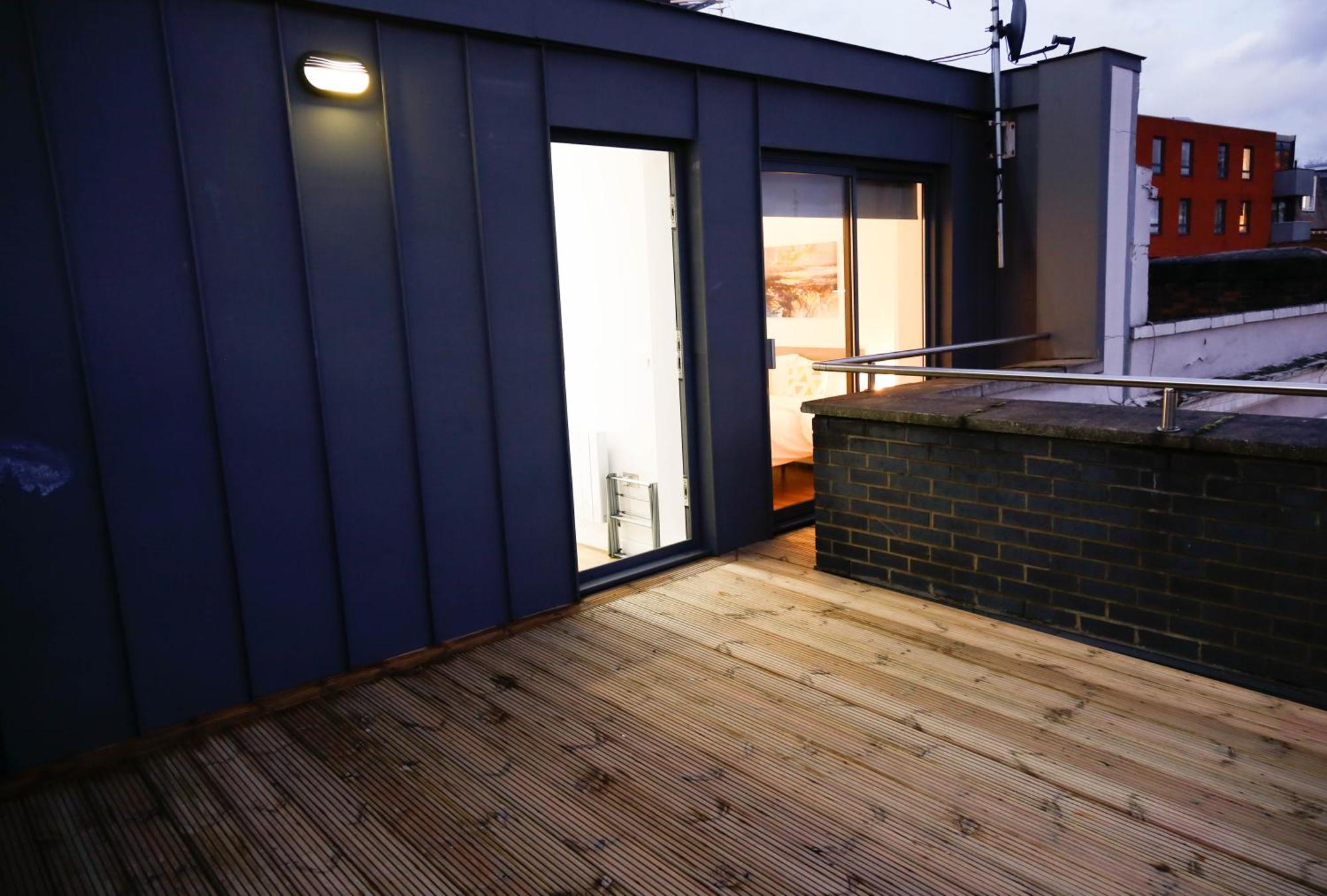 New Luxury Apartments In Central Location Next To Shops, Cafes, Bars & Metro London Exterior foto